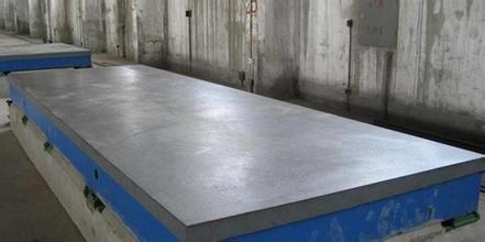 鑄鐵平板平臺的使用與放置規(guī)范及機械烘干砂應(yīng)用要點